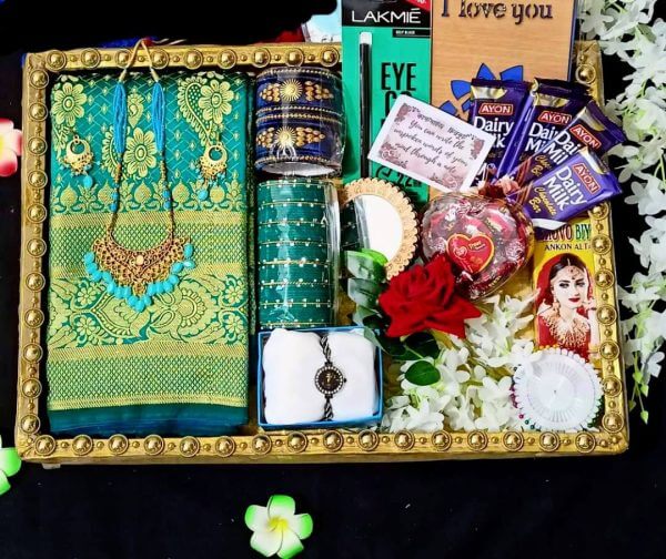 c green saree combo