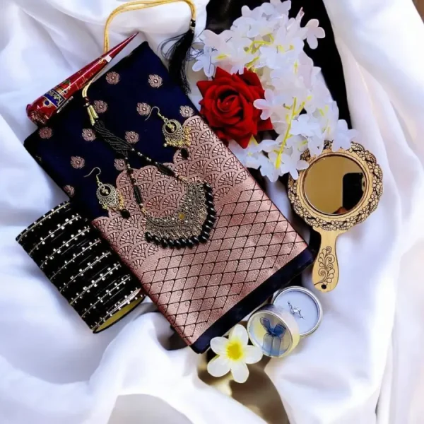Kalo katan saree Combo
