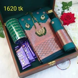 প্রিয় মানুষের জন্য সেরা গিফট প্যাকেজ । ব্লু  কালার কাতান শাড়ি কম্বো (KFKATGP-77)